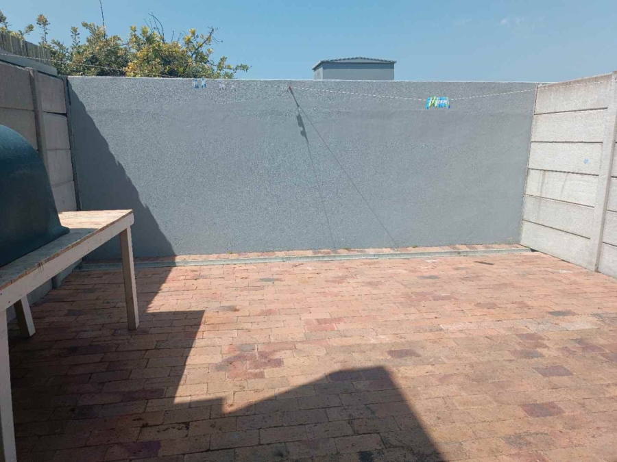 2 Bedroom Property for Sale in Muizenberg Western Cape